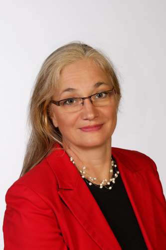 Portrait  Mia M. in der Galerie Noack